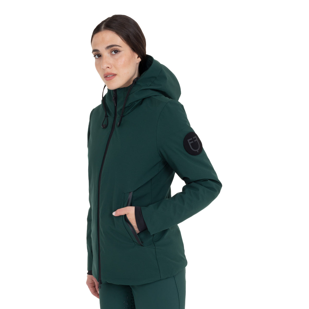 Plumífero Impermeable y Cortaviento